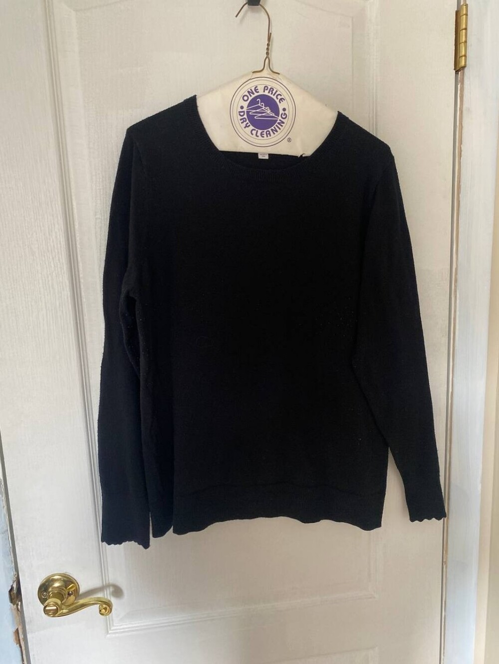 Nordstrom Black Long Sleeve Thin Sweater With Scalloped Sleeves Size XL